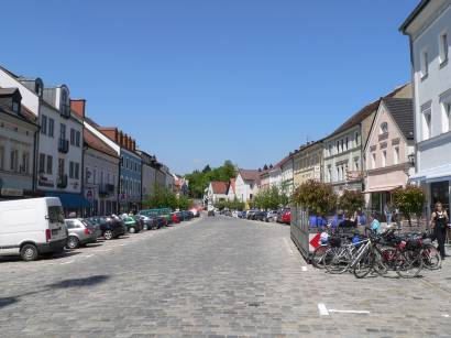 furth-im-wald-bayerischer-wald-stadtplatz-marktplatz-bayern