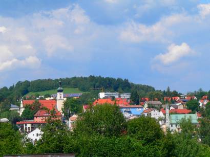 grafenau-sehenswertes-ausflugsziele-ansicht-stadt-grafenau