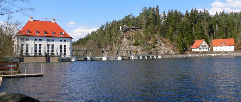 Höllensteinsee bei Viechtach Stausee Bad Kötzting Wasserkraftwerk Bayern