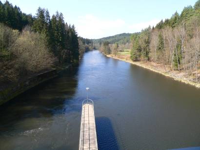 höllensteinsee-viechtach-fluss-schwarzer-regen