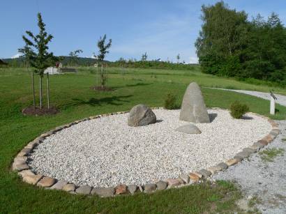 lalling-feng-shui-park-zen-garten-zengärten-stein-sitz-buddhas