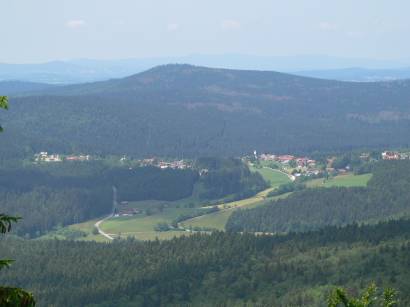 mitterfirmiansreut-aussichtsfelsen-ausflugsziel-aussichtspunkt-