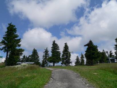 mitterfirmiansreut-skizentrum-berggipfel-gipfelkreuz