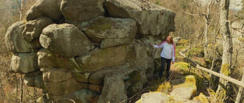 Naturphänomen Steinerne Wand Felsformation in Bayern in Deutschland