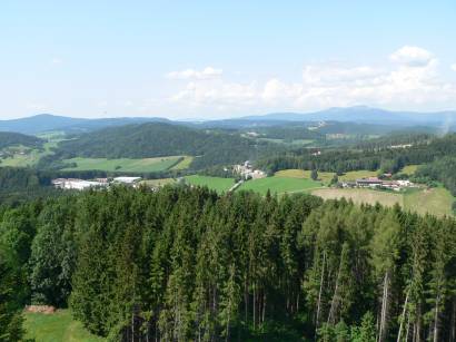 schönberg-aussichtturm-kadernberg-fernsicht-bayerwald