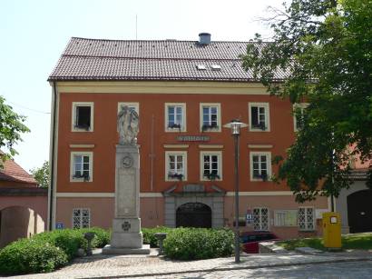 schönberg-bayerischer-wald-sehenswertes-bauwerke-rathaus