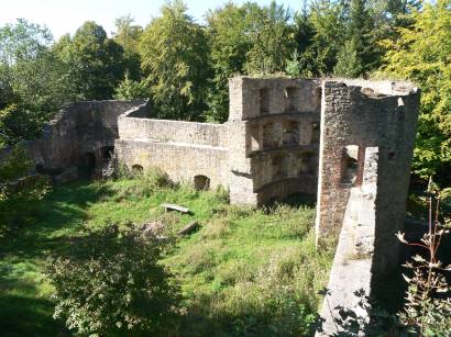 stamsried-burgruine-kürnburg-ruine-kürnberg-burgmauern