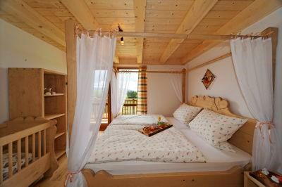 Himmelbett für Verliebte im Ferienhaus Bayern Himmelbett für Verliebte im Ferienhaus im Bayerischen Wald