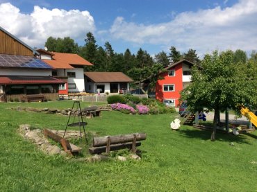 Familien Bauernhof im Bayerischen Wald Ansicht