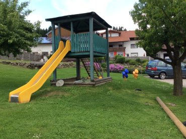 kinderfreundlicher Urlaub Ferienwohnungen Spielplatz