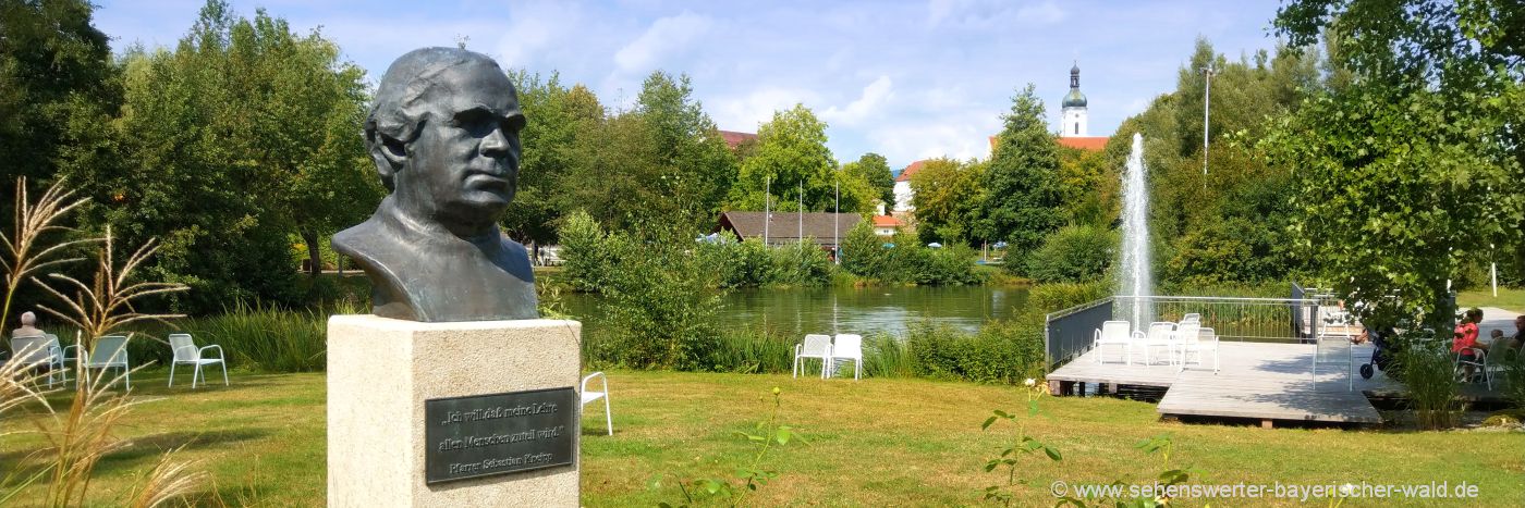 Kneipp Urlaub im Bayerischen Wald Sebastian Kneipp Statue in Bad Kötzting