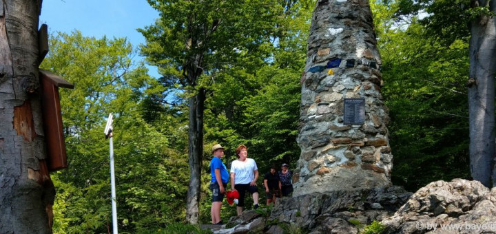 bayerischer-wald-gibacht-wandern-sehenswürdigkeiten-leuchtturm