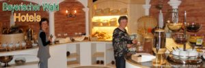 bayerischer-wald-hotels-frühstücksbuffet-zimmer-halbpension