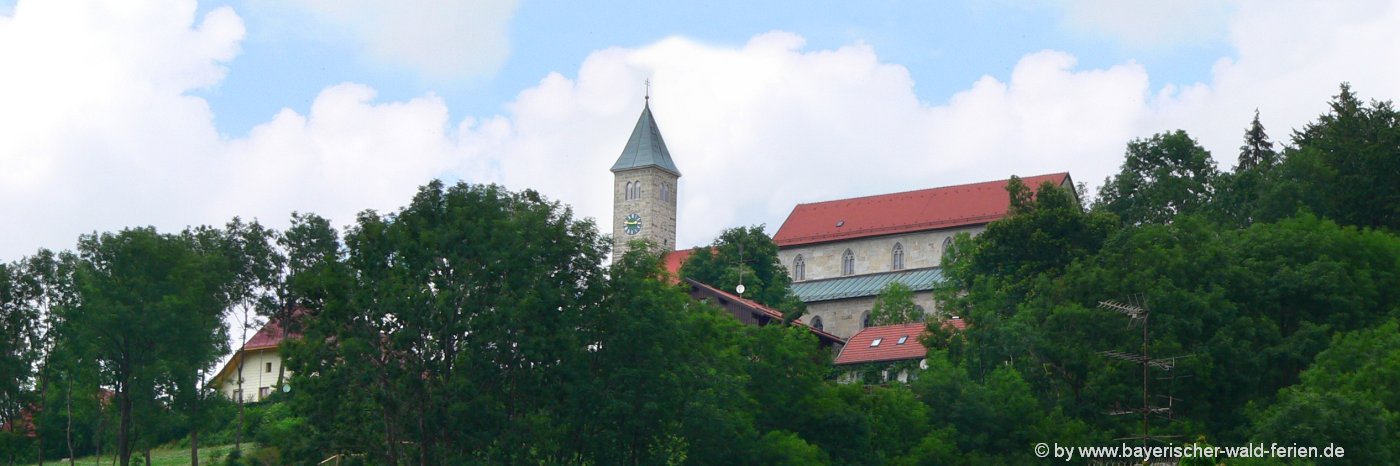 Unterkünfte in Jandelsbrunn Ausflugsziele & Sehenswürdigkeiten Wollaberg Kirche