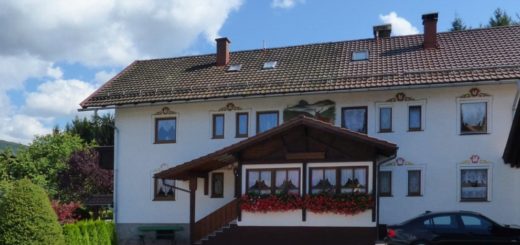 jungwirt-gästehaus-bayerischer-wald-pension-aussenansicht