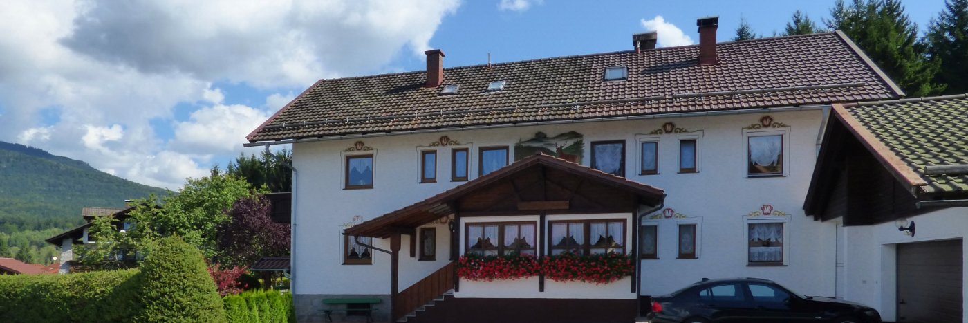 jungwirt-gästehaus-bayerischer-wald-pension-aussenansicht