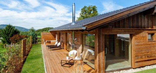 köpplwirt-luxuschalets-bayerischer-wald-wellness-kaminofen-sauna-pool