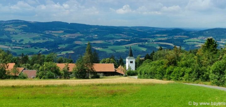 Ausflugsziele bei Konzell Unterkünfte bei Stallwang Gallner Berg Kirche