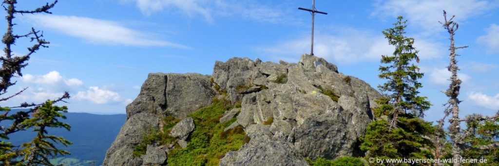 lam-osser-berggipfel-bayerischer-wald-wanderung