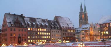 nürnberg-christkindlesmarkt-weihnachtsmarkt-panorama-380