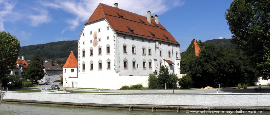 Sehenswürdigkeiten in Obernzell - Renaissance Schloss