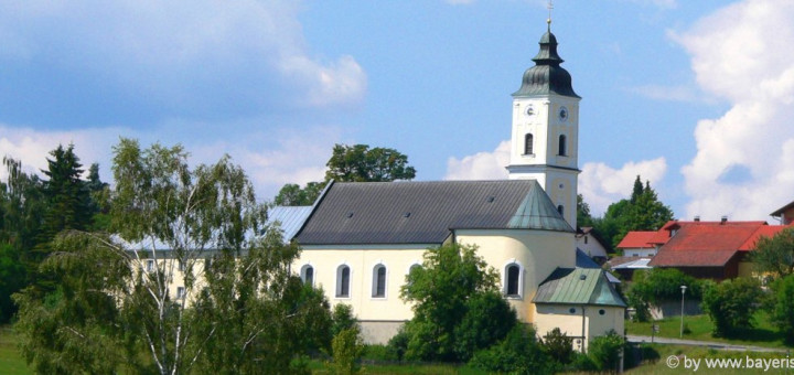 ausflugsziele-sankt-oswald-sehenswürdigkeiten-pfarrkirche