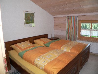 Schlafzimmer in der Ferienwohnung Neureichenau