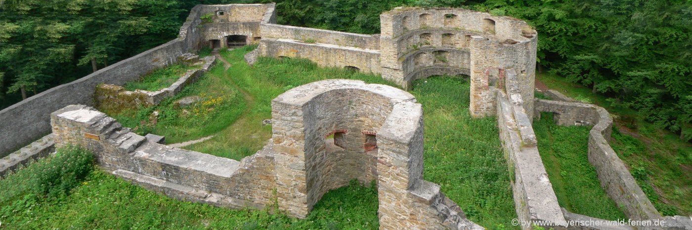 Burgruine in Stamsried in der Oberpfalz - Bayerischer Wald Burgruinen Bayerischer Wald Burgruine in Stamsried in der Oberpfalz
