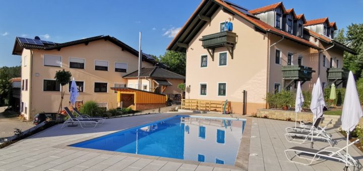 türlinger-hotel-gasthof-swimming-pool-cham-oberpfalz