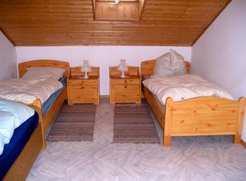 Dachbodenwohnung in Bayern - Schlafzimmer