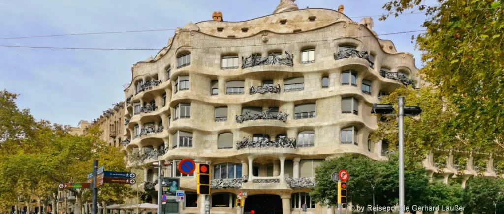 Beliebte Reiseziele der Welt Sehenswürdigkeiten Spanien Barcelona Casda Mila Gaudi