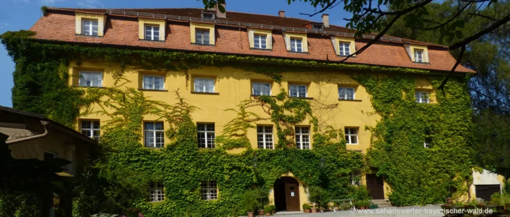 Sehenswertes Schloss in Wiesenfelden mit Umweltzentrum Sehenswürdigkeiten und Attraktionen in Wiesenfelden Schloss mit Umweltzentrum und Natur-Museum