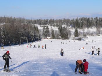 winterurlaub-skigebiet-rusel-wintersport-skifahren