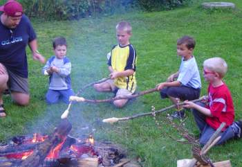 wouznhof-lagerfeuer-romatik-urlaub-bayern